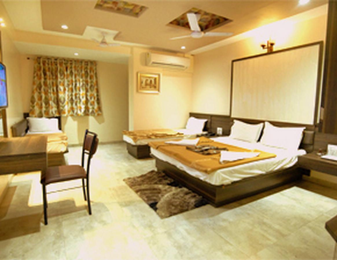 Hotel Sai Suraj Park Shirdi Exterior photo