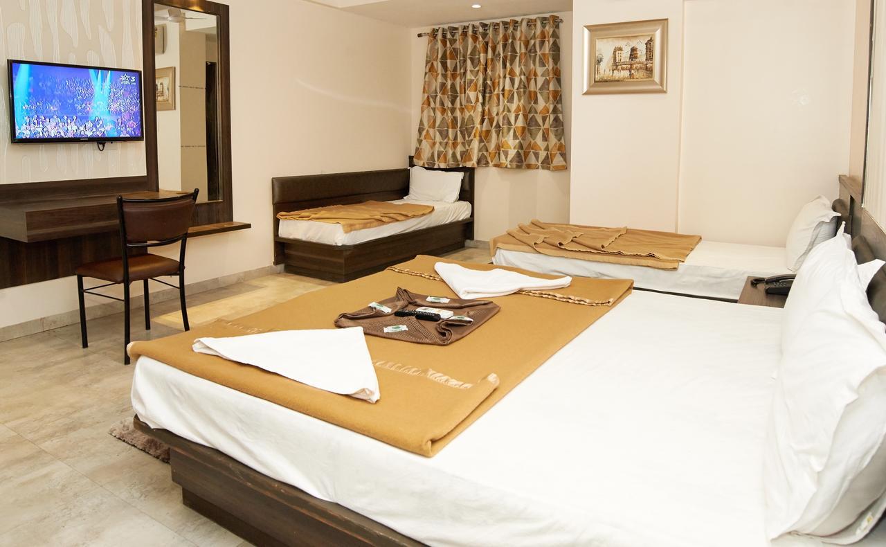 Hotel Sai Suraj Park Shirdi Exterior photo